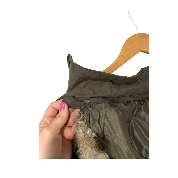 Y2K La Hearts | Green zip up warm quilted jacket faux fur trimmed hood - Picture 3 of 7